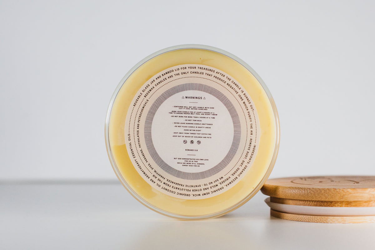 Amber Vanilla Beeswax Candle |8 oz